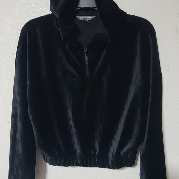 cobble lane Tops - Womens Black Velvet Hoodie Sweatshirt Short Size M